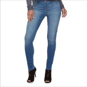 Juicy Couture Light Wash Jeggings Stretchy 16 EUC